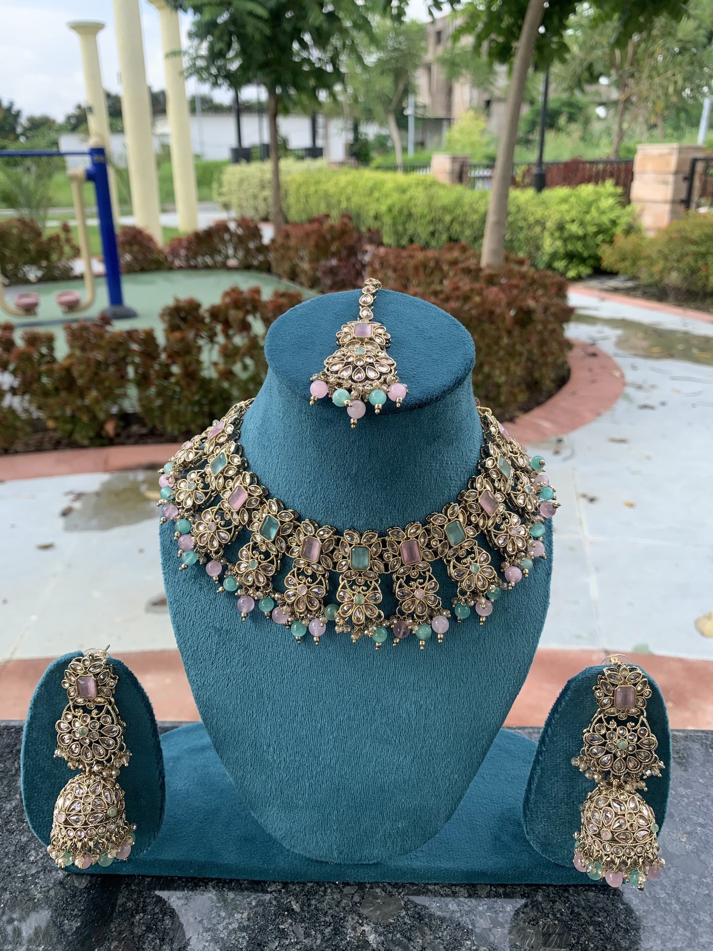Pastel pink & Mint green Necklace set