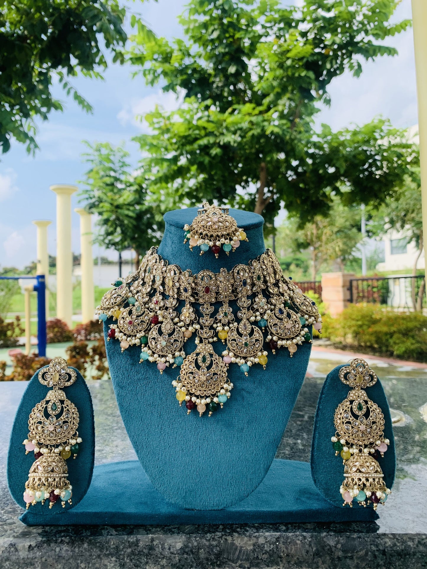 Kundan & pearls Bridal set