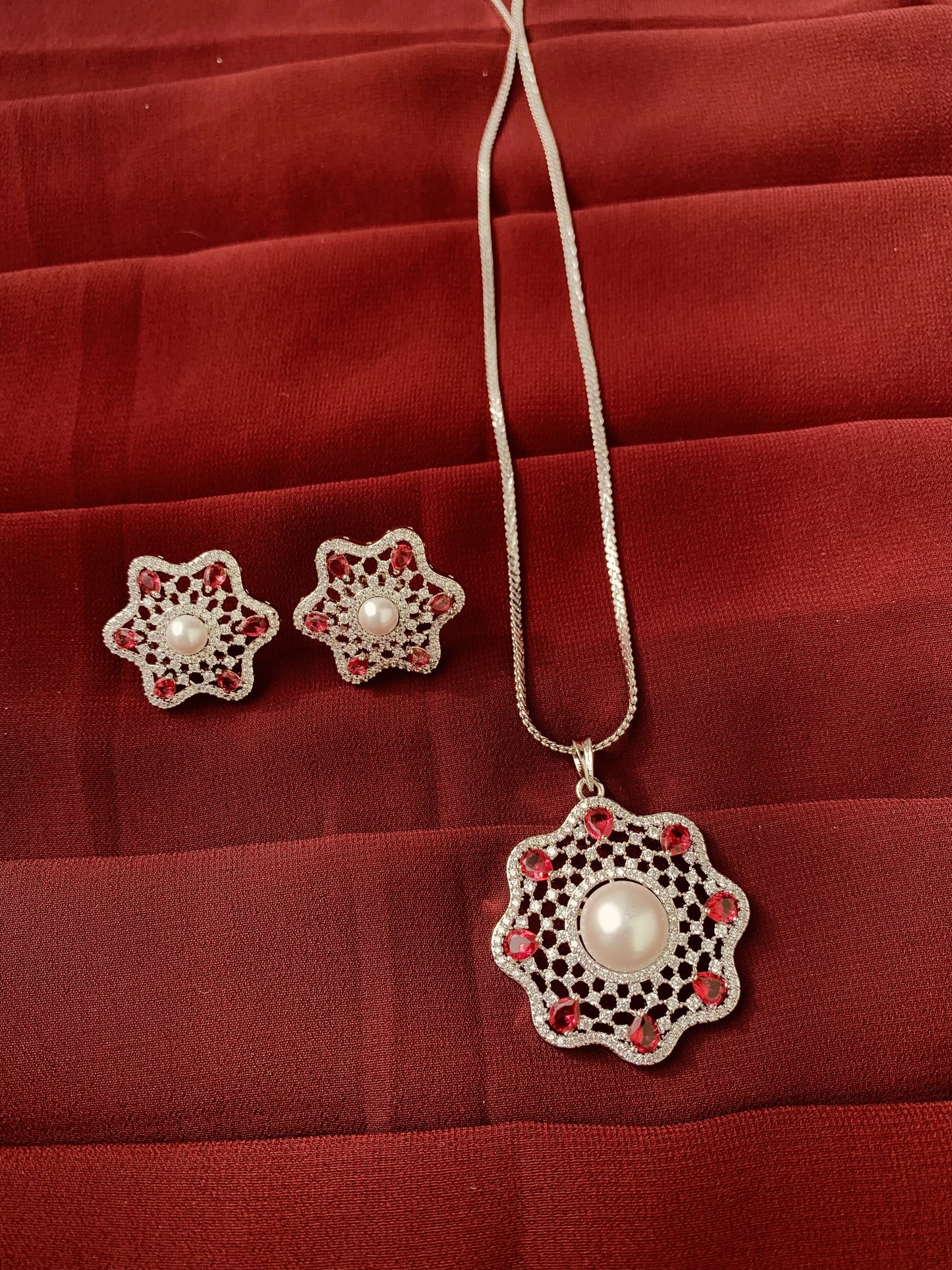 American diamond stones pendant set