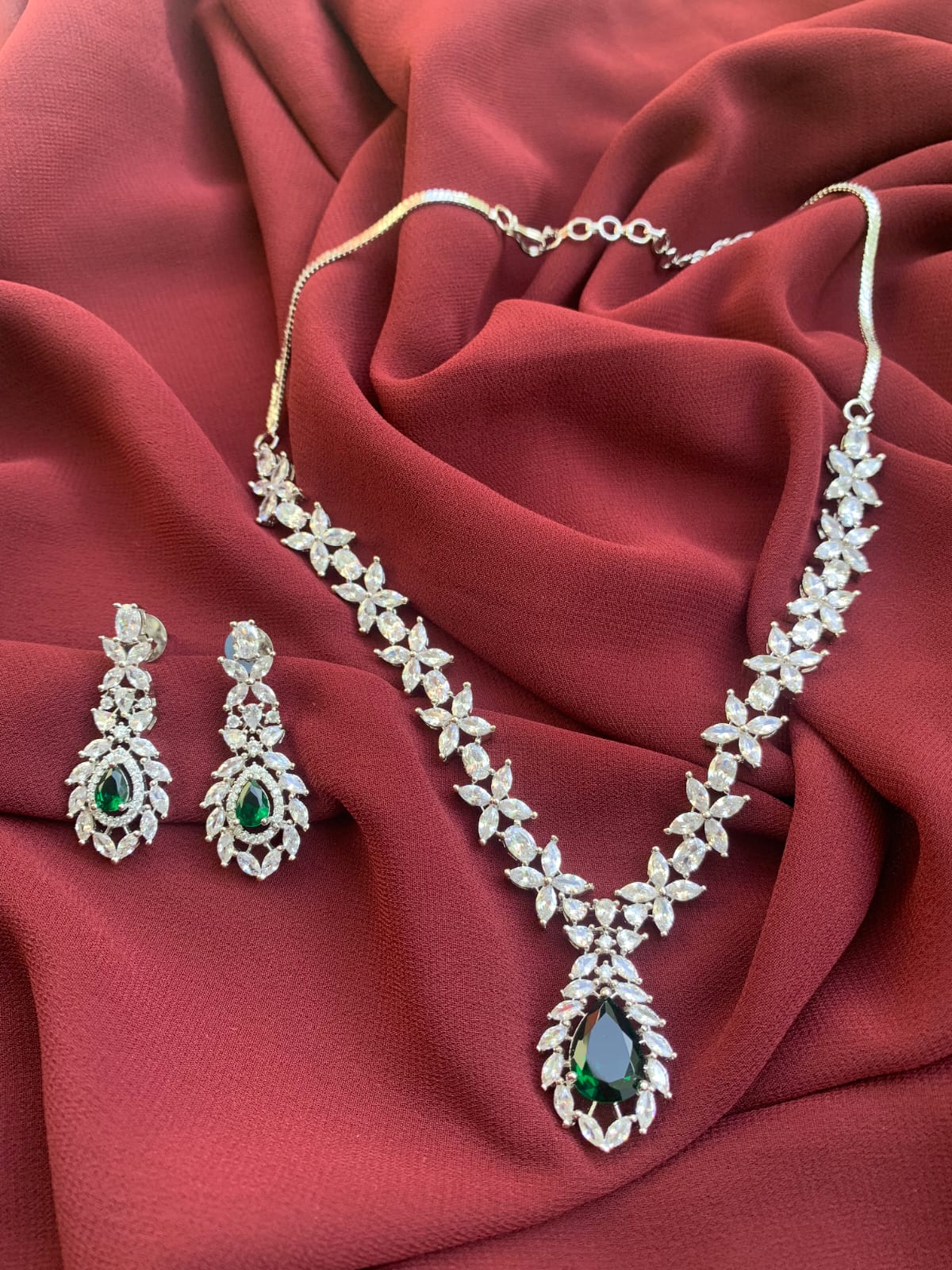 Premium AD necklace set
