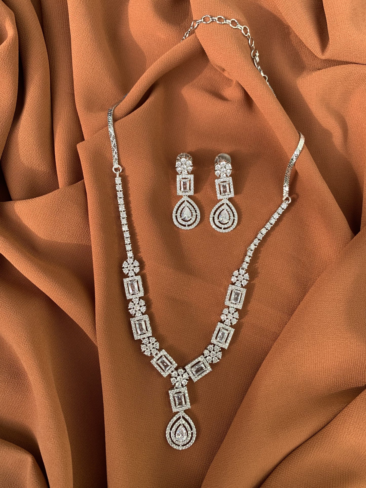 Premium AD necklace set