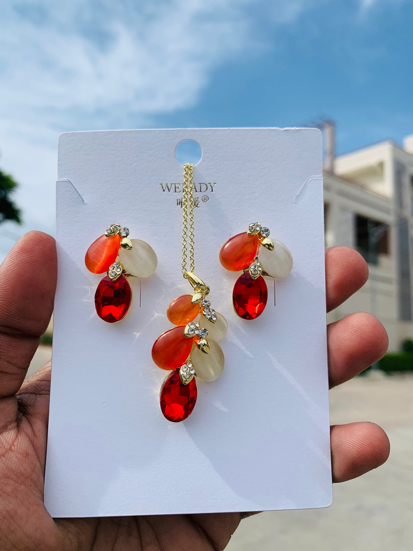 Crystal pendant set