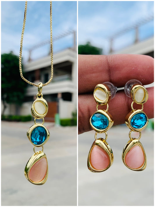 Multi crystal pendnt set