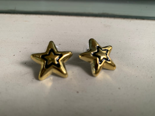 Anti- tarnish star studs